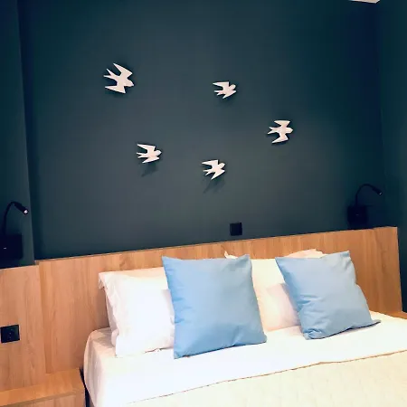 Metropolitan Complex Budget Room@faliro Apartment *