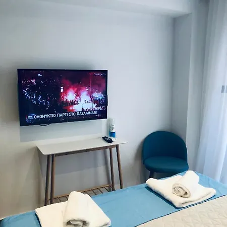 Metropolitan Complex Budget Room@faliro Apartment *